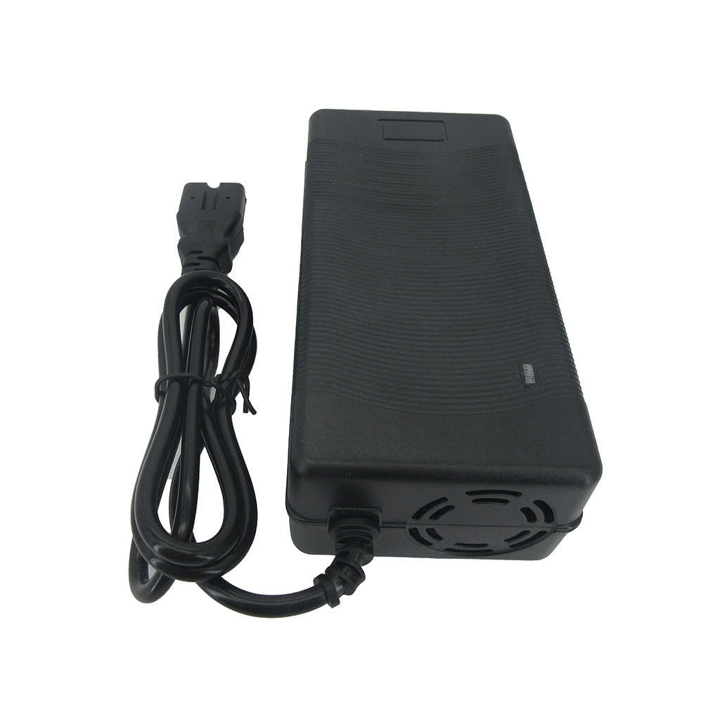 Caricabatterie per batterie al - 84V 20A Smart Charger recensione e prezzo
